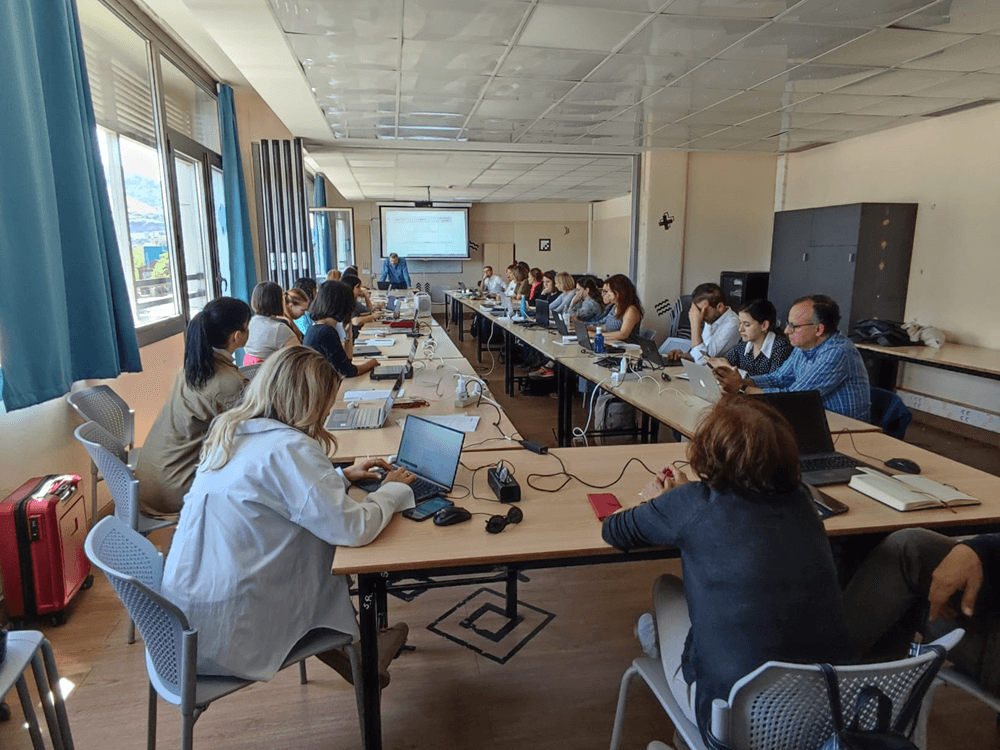 Participants active in one of the interactive workshop sessions held at Peñascal Kooperatiba.